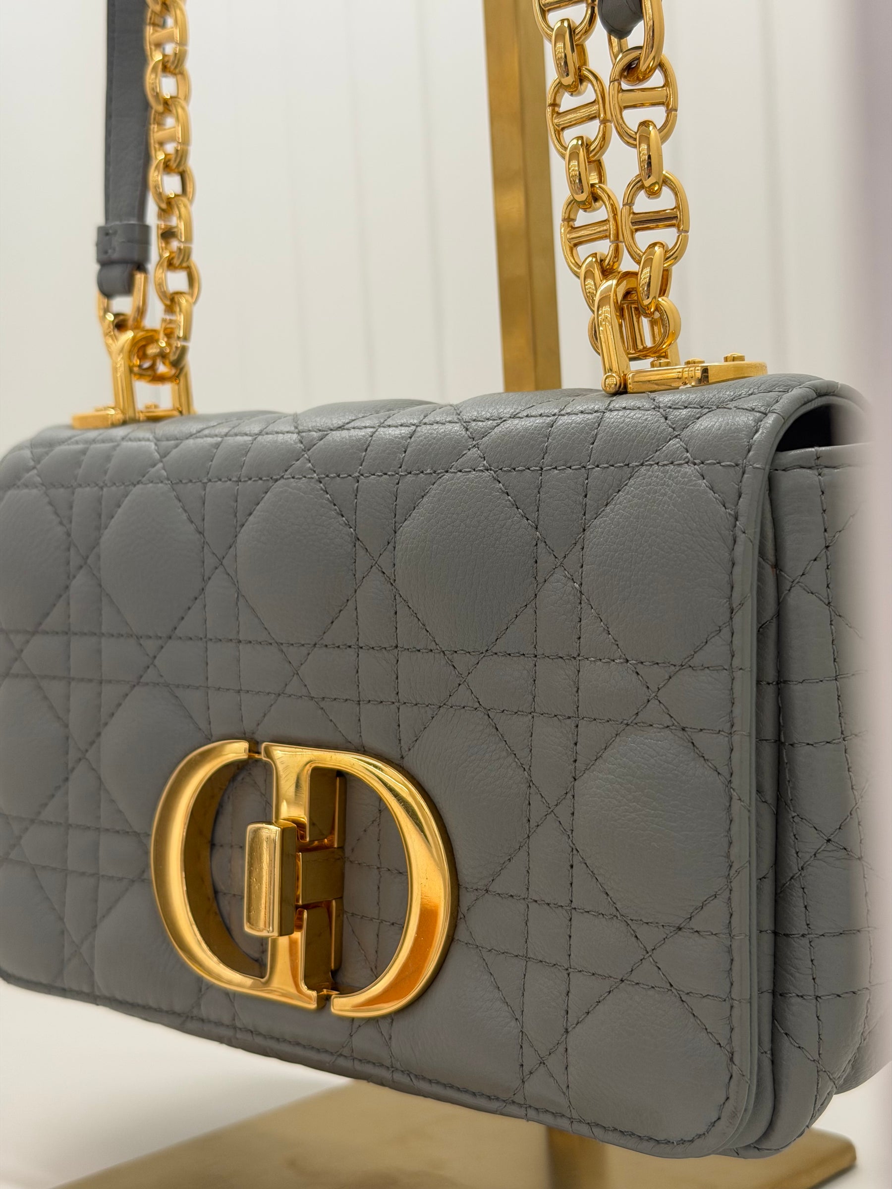 Medium Dior Caro Bad