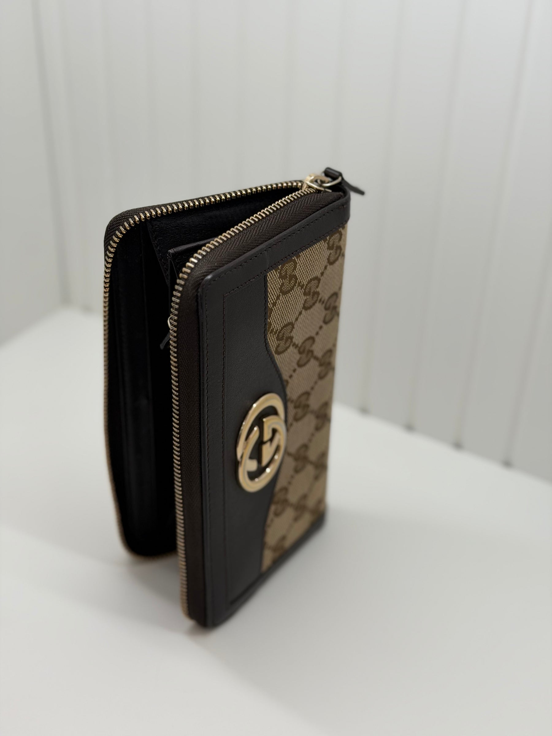 Gucci Beige/Brown GG Canvas and Leather Sukey Zip Around Wallet