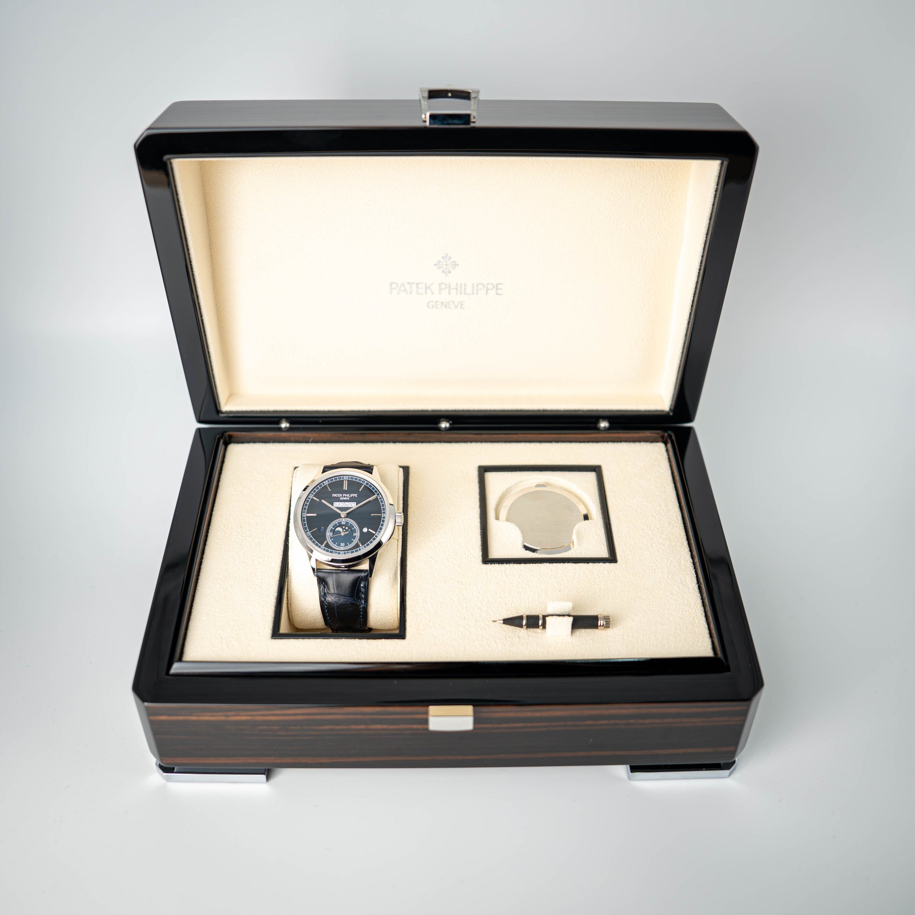 Patek Philippe Grand Complications 5236P-1
