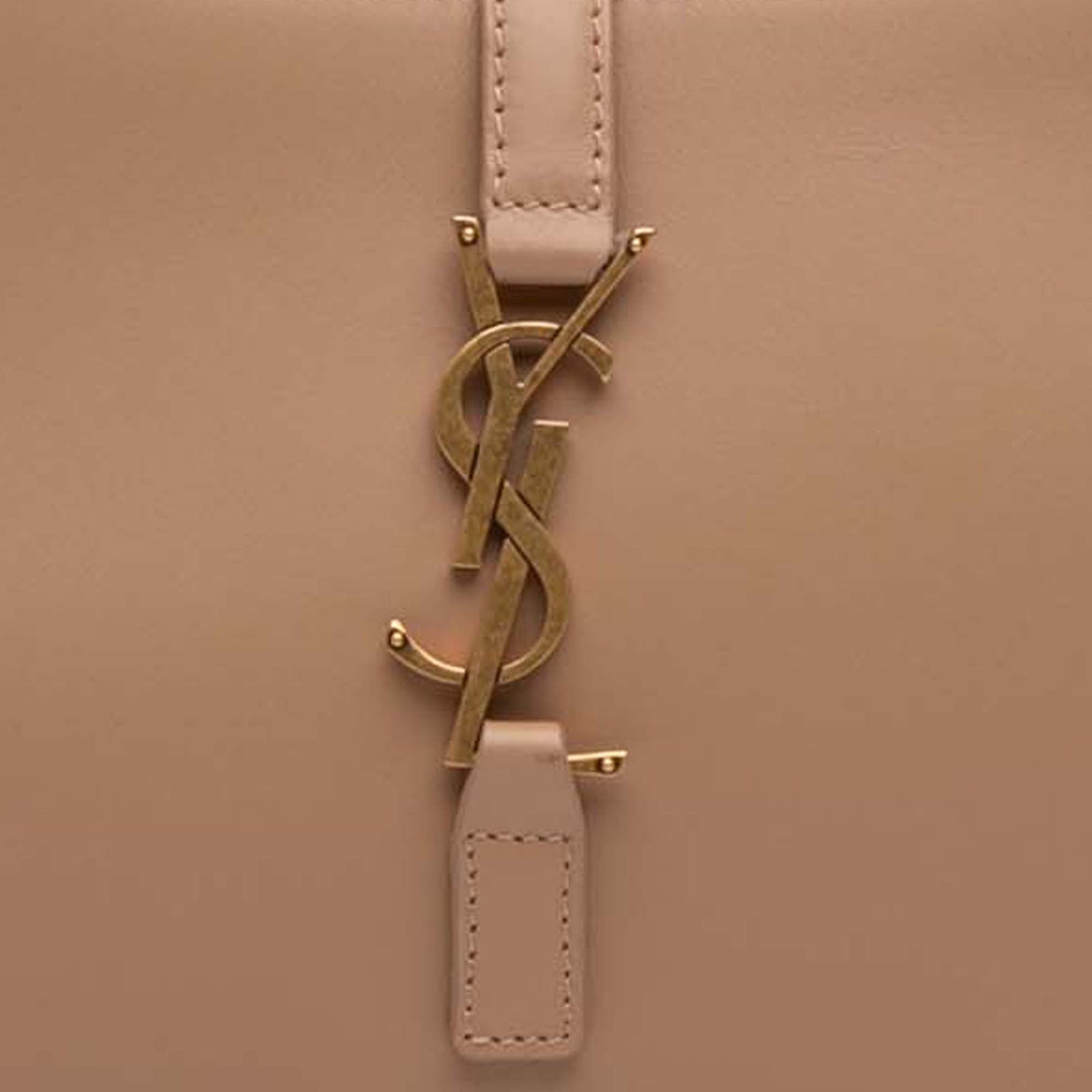 Saint Laurent Smooth Calfskin Le 5 a 7